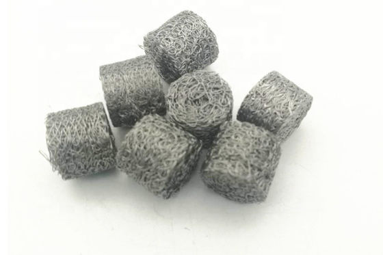 مش سیم کشباف فشرده 20*60 میلی متری انعطاف پذیر که فیلتراسیون عالی و پایداری ساختاری را در کاربردهای صنعتی ارائه می دهد.